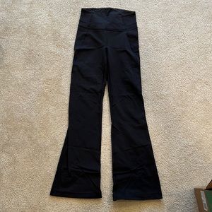 LULULEMON flare leggings